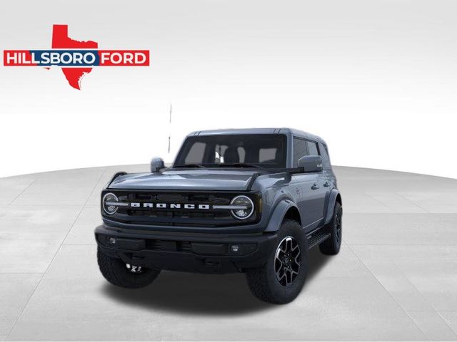 2024 Ford Bronco Outer Banks 2