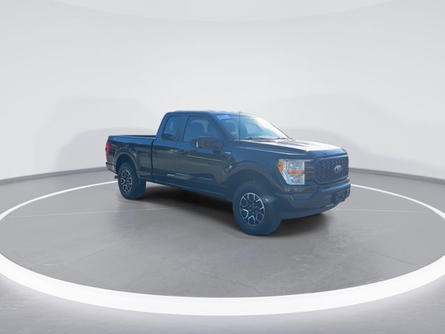 Used 2022 Black Ford XL image 3