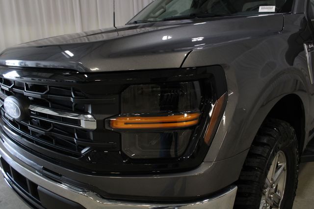 Used 2024 Gray Ford XLT image 31