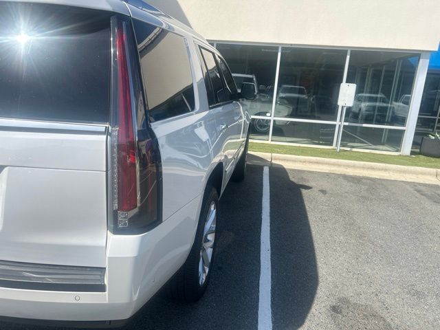 Used 2019 White Cadillac Premium Luxury image 3