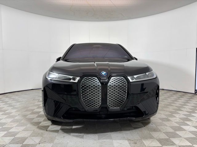 Used 2023 Black BMW xDrive50 image 2