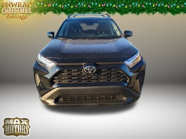 2022 Toyota RAV4 XLE 2