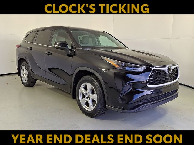 2023 Toyota Highlander L's photo