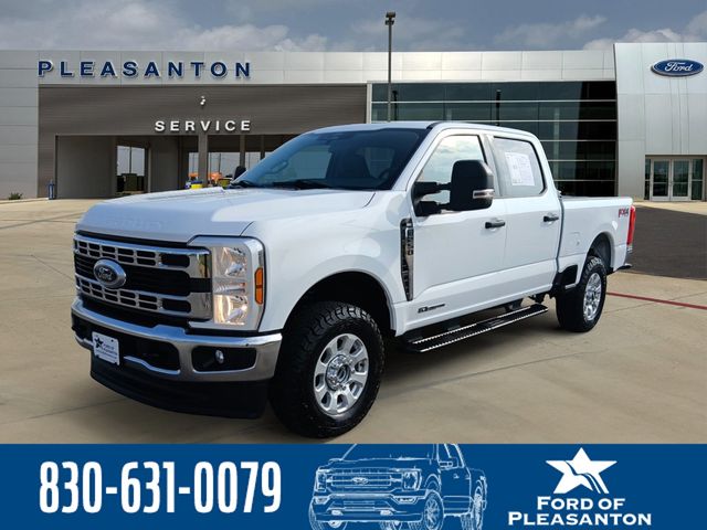 Oxford White 2024 Ford F-250 Super Duty XLT SuperCab 4WD Pickup Truck Four-Wheel Drive Automatic