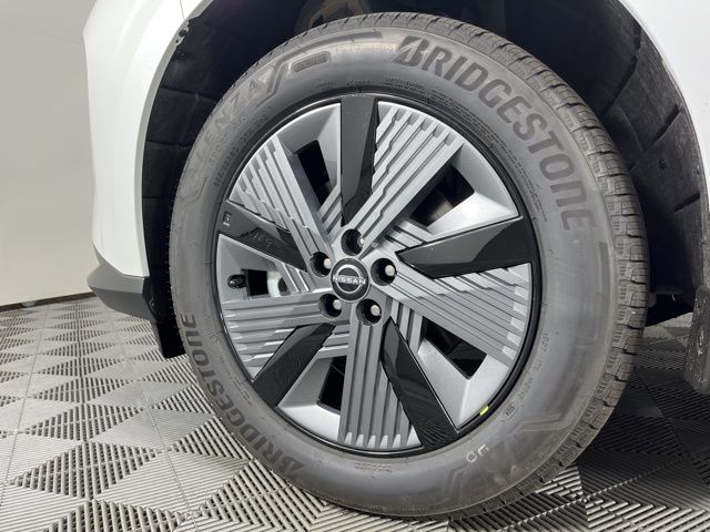 2025 Everest White Pearl Tricoat Nissan Murano SL AWD SUV