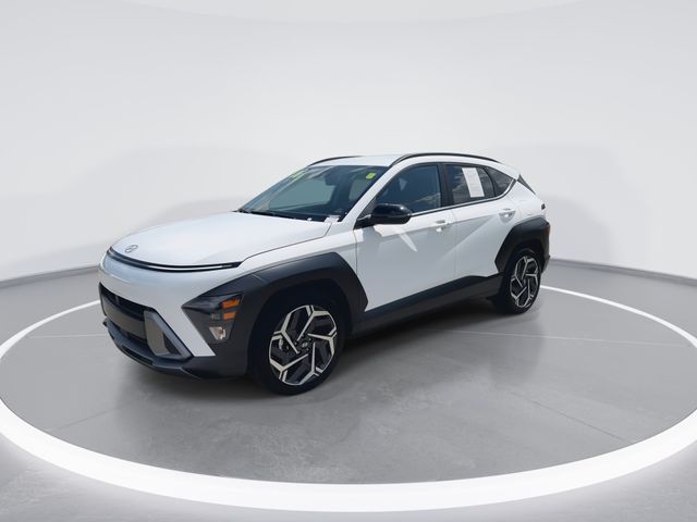 Used 2026 White Hyundai SEL Premium image 4