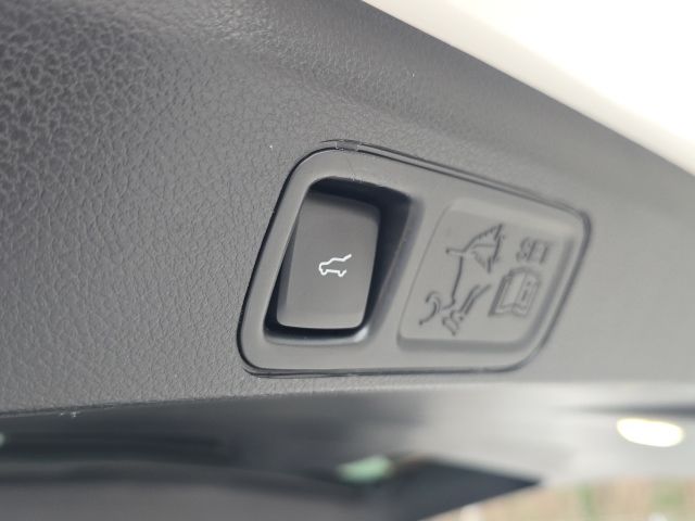 2021 Ford Expedition XLT:168632A