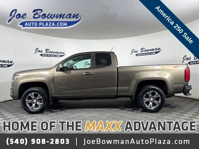 Brownstone Metallic 2017 Chevrolet Colorado Pickup Truck Four-Wheel Drive 8-Speed Automatic