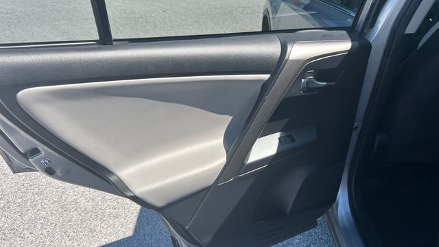 Used 2018 Toyota RAV4 SUV
