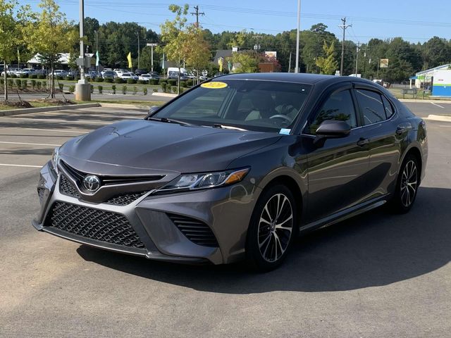 2020 Toyota Camry SE 6