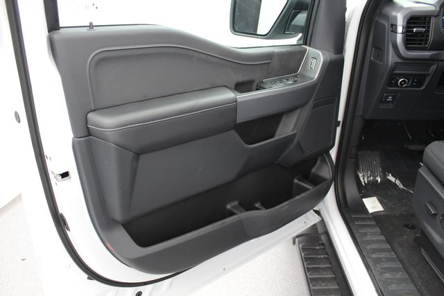 New 2026 White Ford XLT image 11