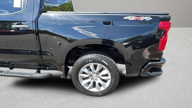 Used 2022 Black Chevrolet Custom image 36