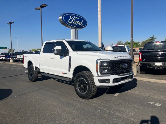 2023 Ford F-250 Super Duty Lariat Crew Cab 4WD