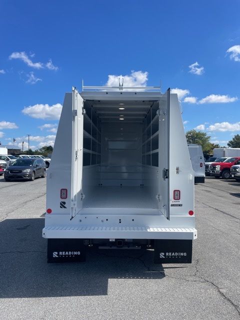 2025 Ford F-550 Super Duty 