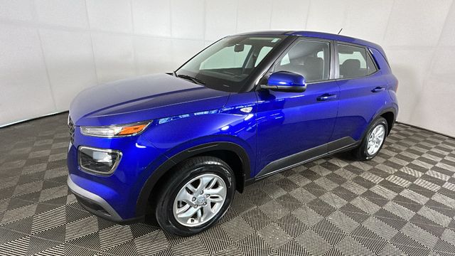 2023 Intense Blue Hyundai Venue SE FWD SUV