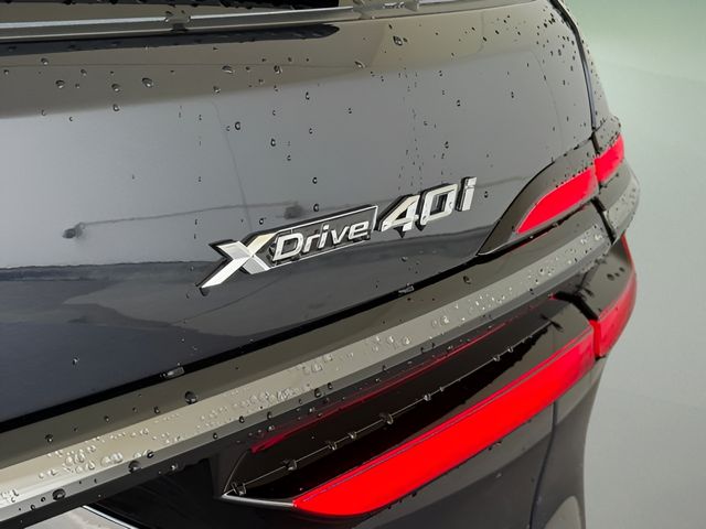 2026 BMW X7 40i - Photo 14