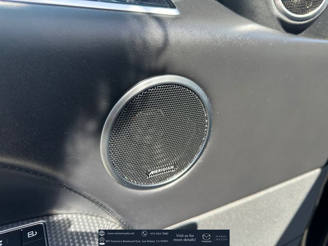 Used 2022  Land Rover HST image 18