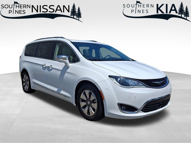 2018 Chrysler Pacifica Hybrid Limited FWD