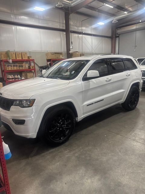 2019 Jeep Grand Cherokee Altitude 4WD