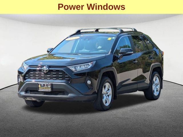 2021 Toyota RAV4 XLE 9