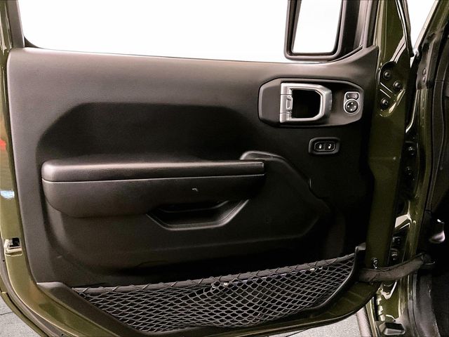 2021 Jeep Gladiator Mojave Green at Auto Express Mitsubishi