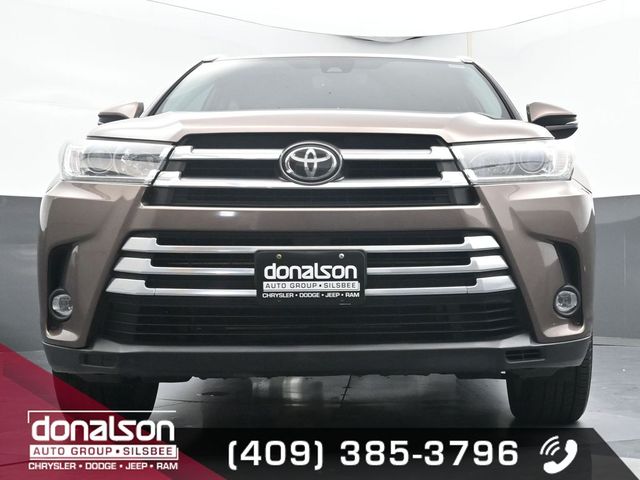 used 2019 Toyota Highlander car, priced at $24,292