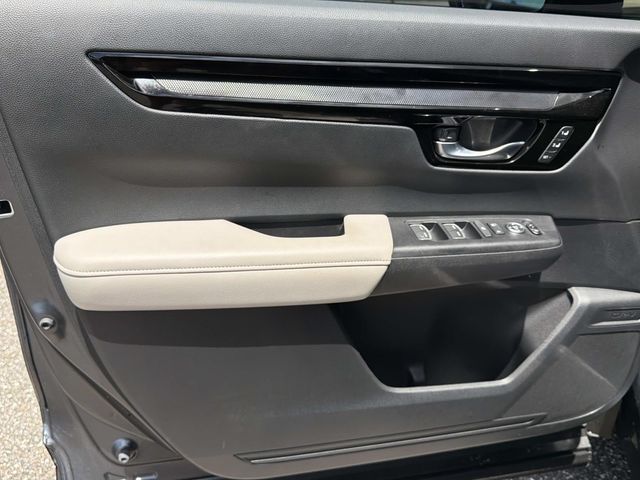 Used 2025 Honda CR-V SUV