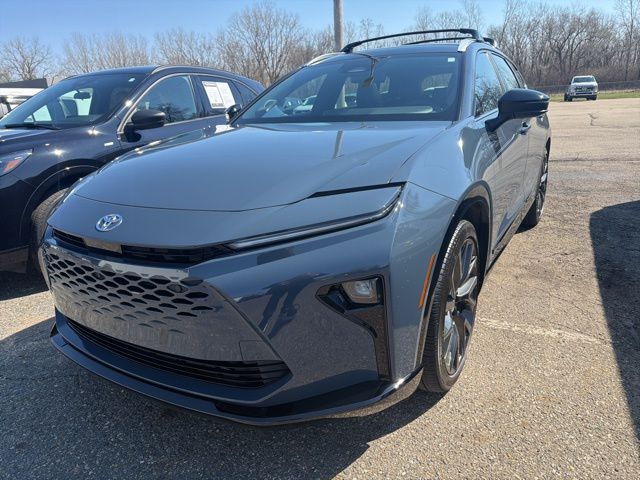 White (Cloud) 2025 Toyota Crown Signia Limited AWD SUV / Crossover All-Wheel Drive Continuously Variable Transmission