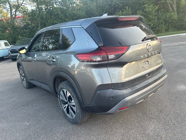 Used 2021 Gray Nissan SV image 11