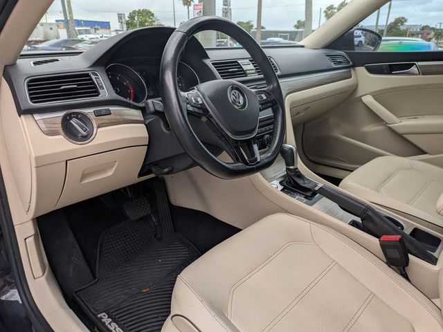 Used 2018 Volkswagen Passat 2.0T SE 4D Sedan
