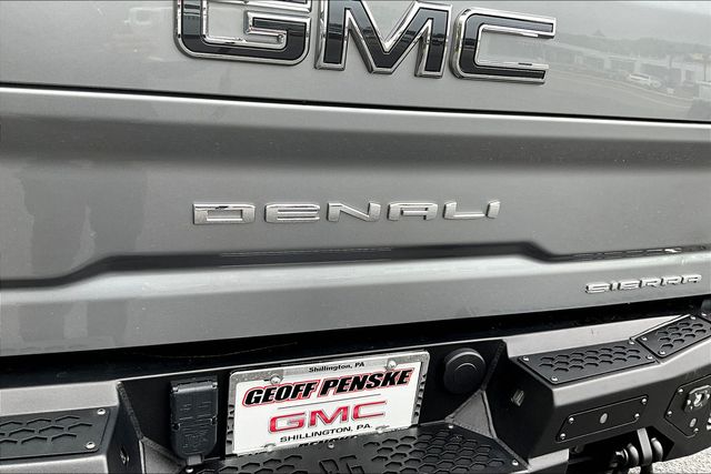 2024 GMC Sierra 2500HD Denali Ultimate photo