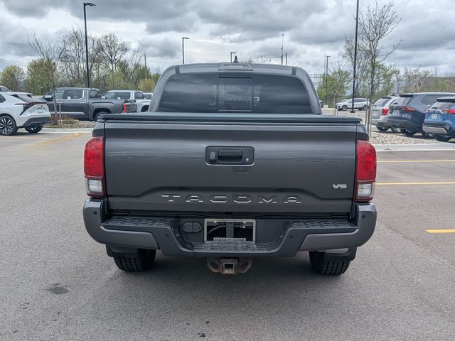2018 Toyota Tacoma - Image 4