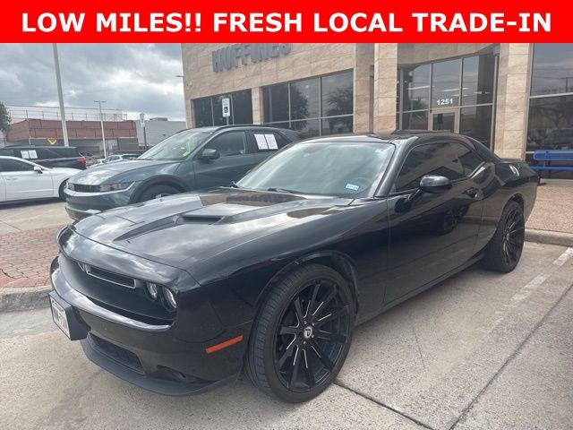 2018 Dodge Challenger SXT RWD