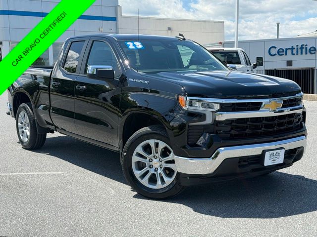 Black 2023 Chevrolet Silverado 1500 Pickup Truck Four-Wheel Drive 8-Speed Automatic