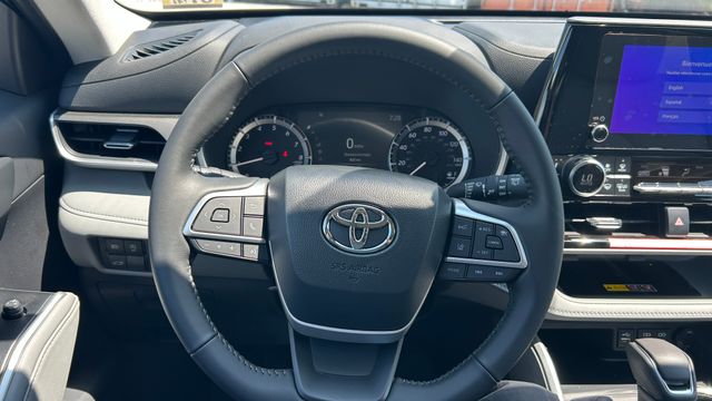 New 2026 Toyota Highlander SUV