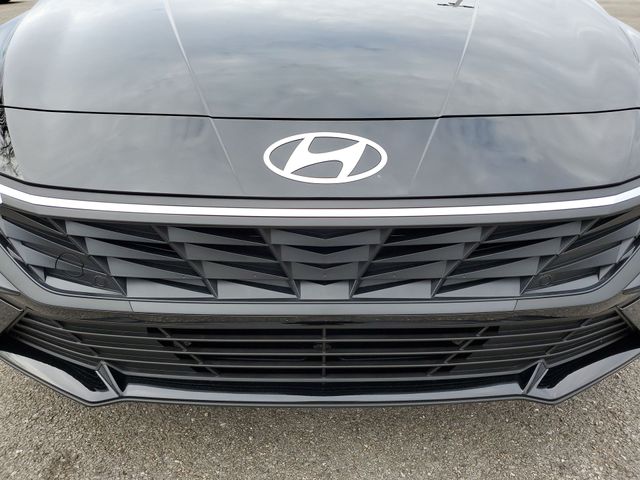 New 2025 Hyundai Elantra Hybrid For Sale in Indianapolis, IN