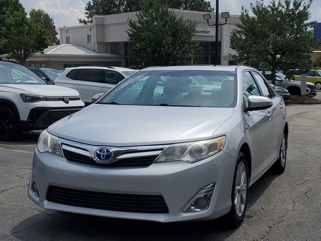 Classic Silver Metallic 2014 Toyota Camry Hybrid Sedan Front-Wheel Drive Continuously Variable Transmission