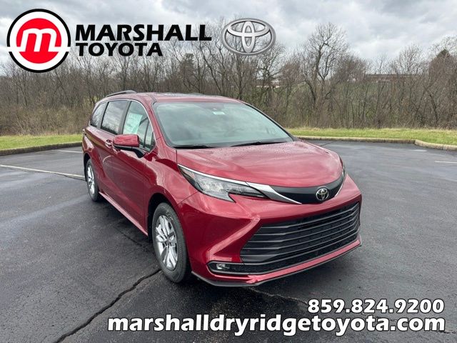 2026 Toyota Sienna XLE 7-Passenger AWD