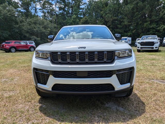 2026 Jeep Grand Cherokee L Altitude 4x2