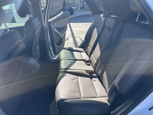 Used 2018 White Hyundai 2.4 Base image 36