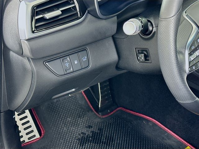 Thumbnail: 2025 Genesis G70 - 10