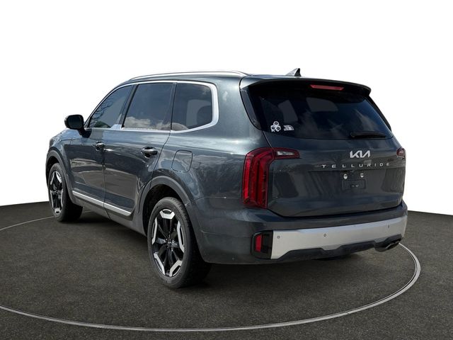 Used 2024 Gray Kia S image 3