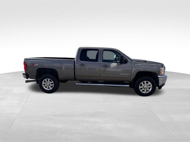 2013 Chevrolet Silverado 3500HD LTZ 2