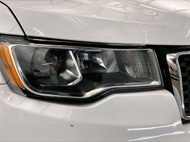 2019 Jeep Grand Cherokee Limited White at South Hills CDJR