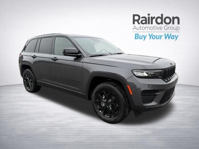 Baltic Gray Metallic Clearcoat 2025 Jeep Grand Cherokee SUV / Crossover Four-Wheel Drive 8-Speed Automatic