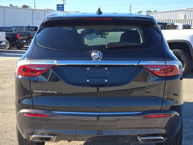 2023 Buick Enclave Essence:C02531