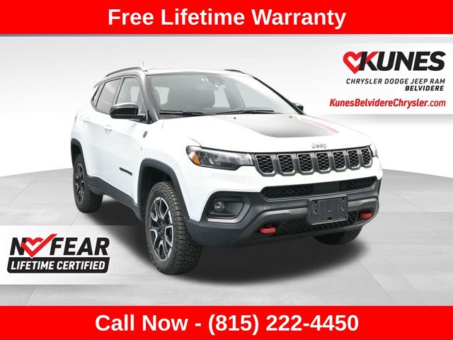 Bright White Clearcoat 2025 Jeep Compass SUV / Crossover Four-Wheel Drive 8-Speed Automatic