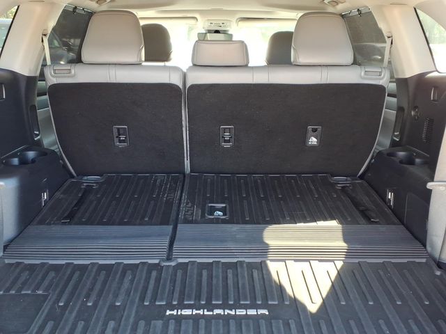 Used 2022 Toyota Highlander SUV