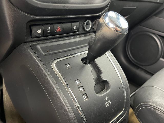 2016 Bright White Clearcoat Jeep Patriot Sport SE 4X4 SUV
