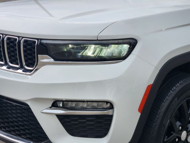 2023 Jeep Grand Cherokee Limited White at DeMontrond Gulf Freeway